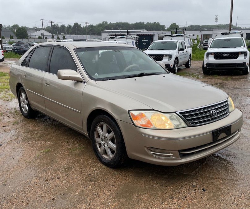 Used 2003 Toyota Avalon in East Windsor, Connecticut | STS Automotive. East Windsor, Connecticut