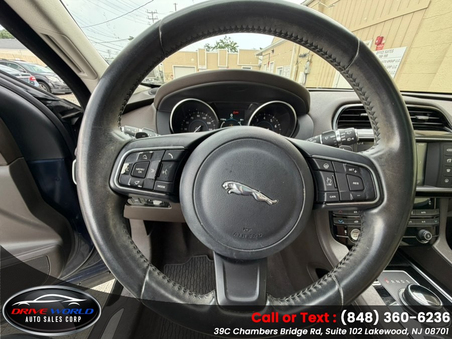 2017 Jaguar F-Pace Prestige - Photo 26