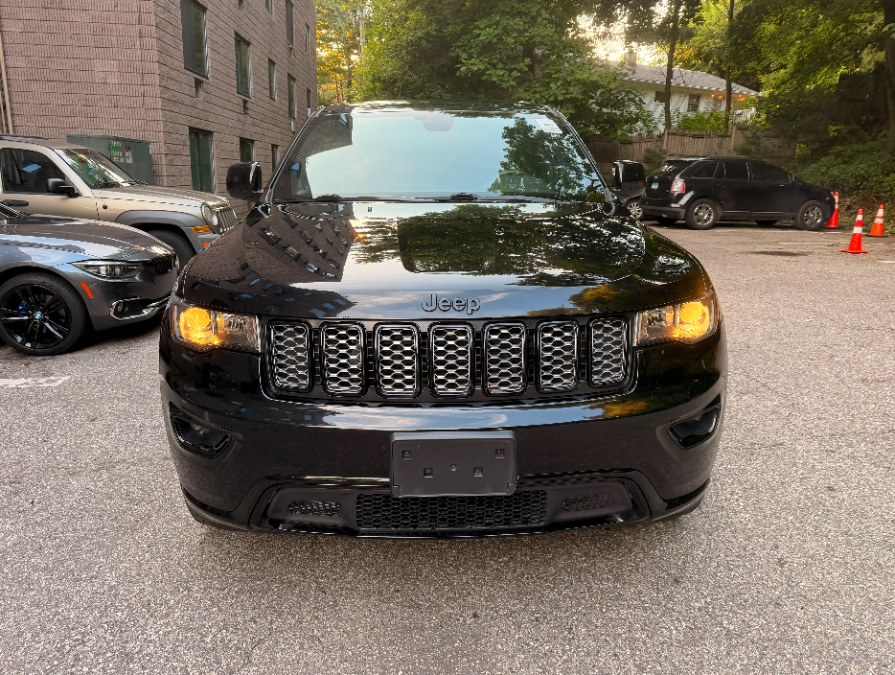 Used Jeep Grand Cherokee Altitude 4x4 *Ltd Avail* 2018 | ESY LLC TITAN AUTOMOTIVE. Clinton, Connecticut