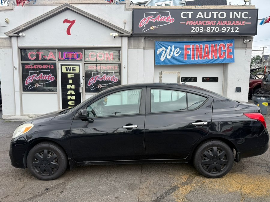 2012 Nissan Versa base