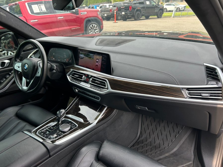 2020 BMW X7 40i - Photo 25