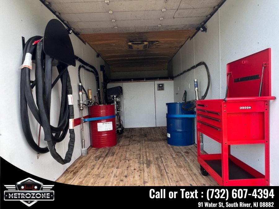 Used 2017 Isuzu NRR DSL REG AT in South River, New Jersey | Metrozone Motor Group. South River, New Jersey