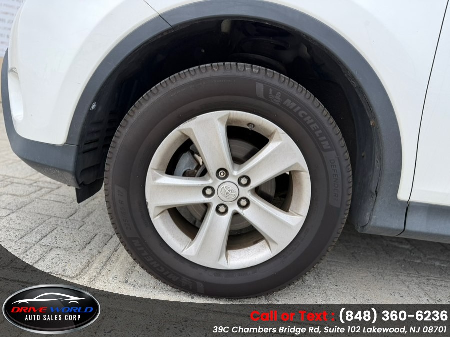 2014 Toyota RAV4 XLE - Photo 13