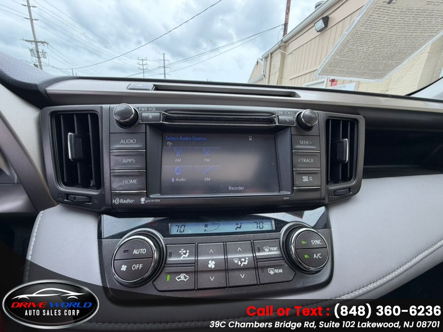 2014 Toyota RAV4 XLE - Photo 24
