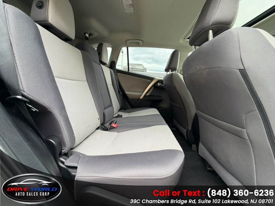 2014 Toyota RAV4 XLE - Photo 32
