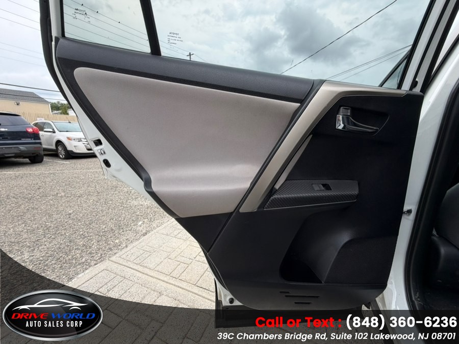 2014 Toyota RAV4 XLE - Photo 27