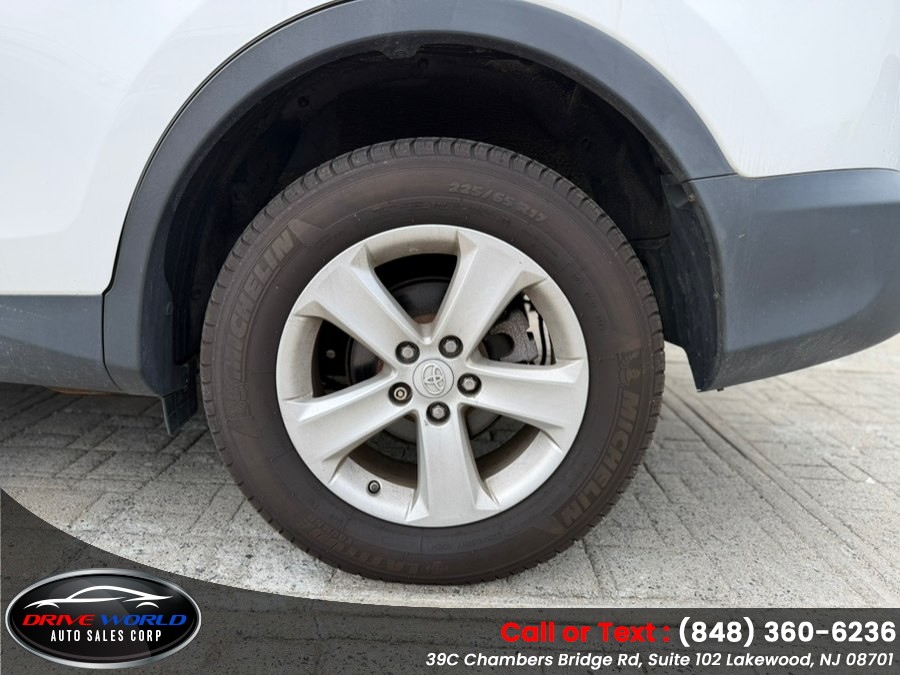 2014 Toyota RAV4 XLE - Photo 12