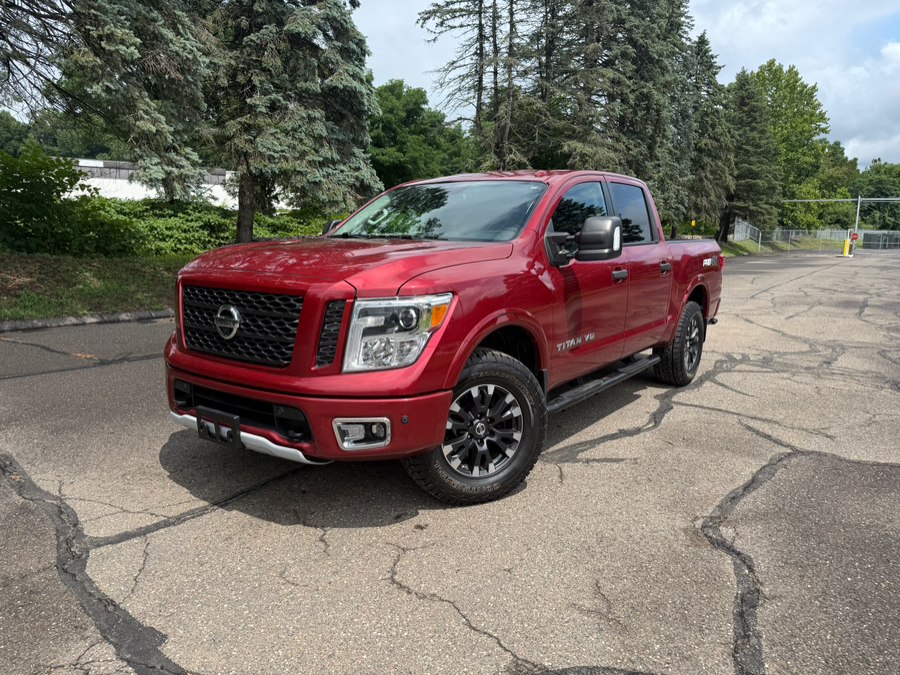 2019 Nissan Titan PRO-4X 4WD photo