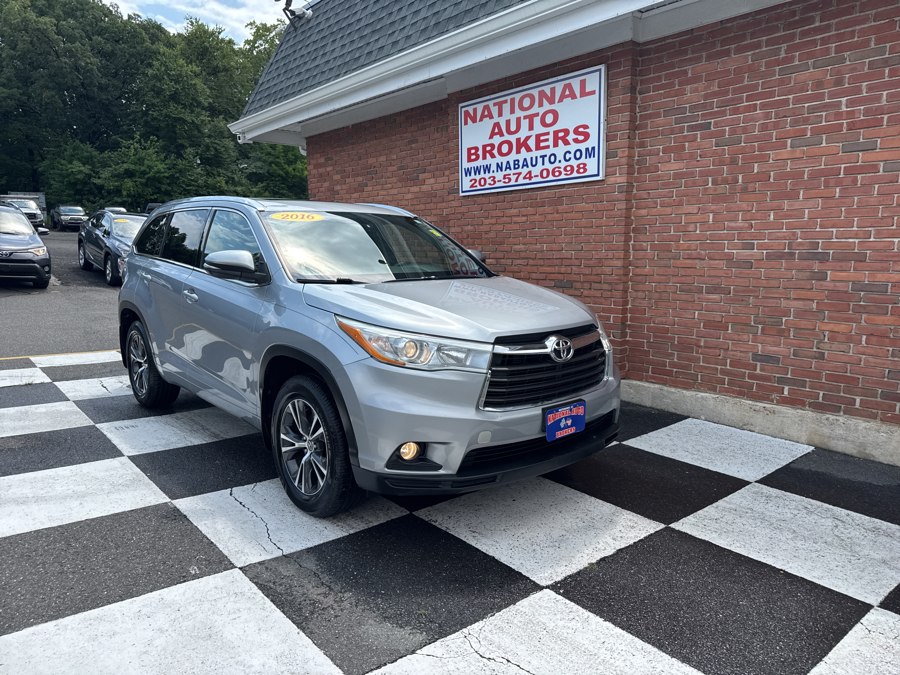 2016 Toyota Highlander AWD 4dr V6 XLE, available for sale in Waterbury, Connecticut | National Auto Brokers, Inc.. Waterbury, Connecticut