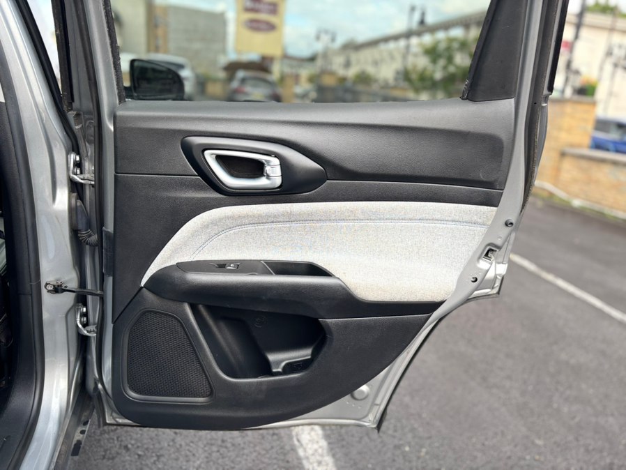 2022 Jeep Compass Latitude - Photo 14