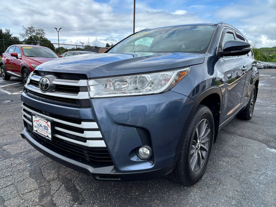 2017 Toyota Highlander XLE AWD photo