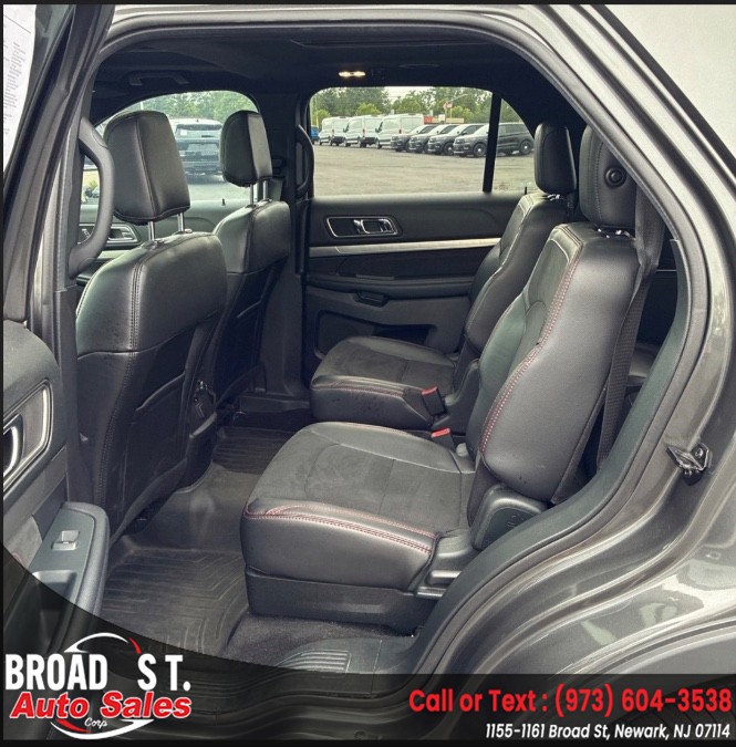 2019 Ford Explorer XLT - Photo 16