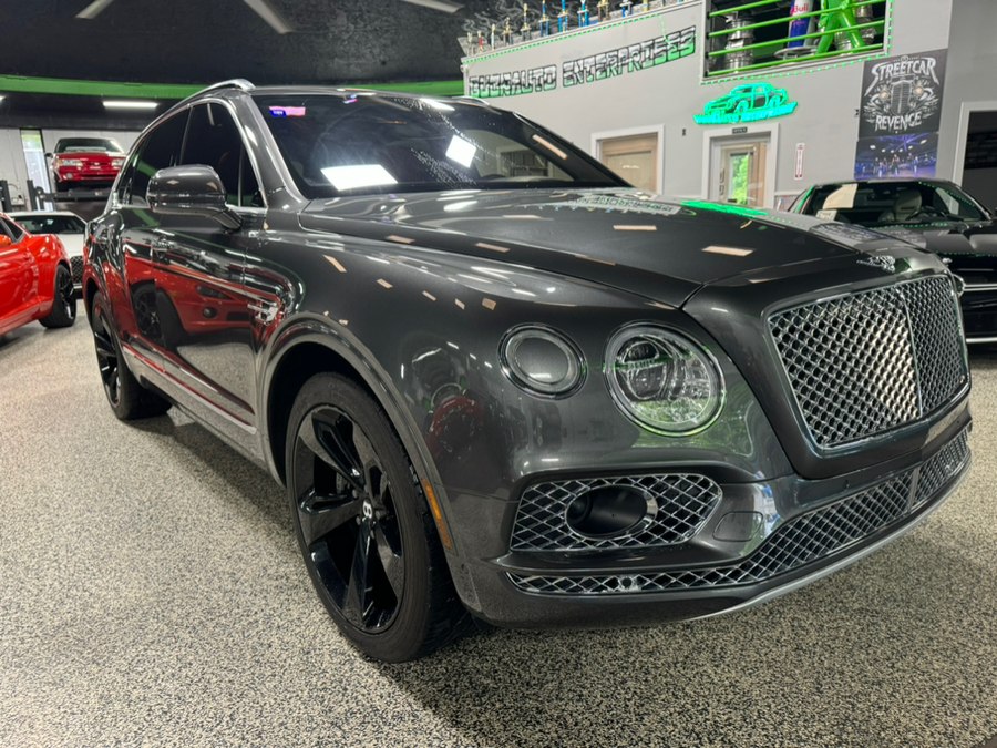 Used Bentley Bentayga W12 First Edition AWD 2017 | Buonauto Enterprises. Oxford, Connecticut