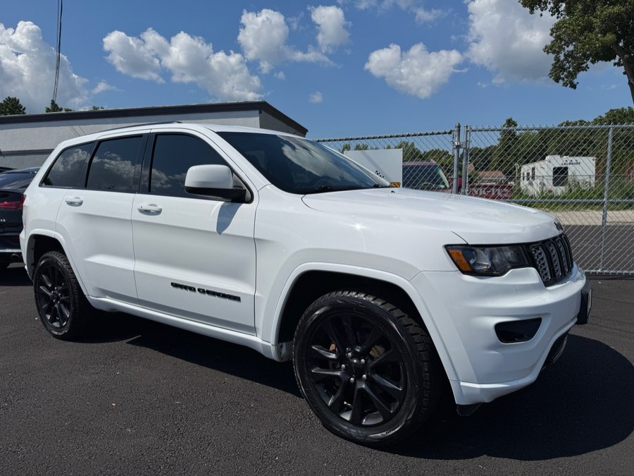 Used 2019 Jeep Grand Cherokee in Ronkonkoma, New York | MP Motors Inc. Ronkonkoma, New York