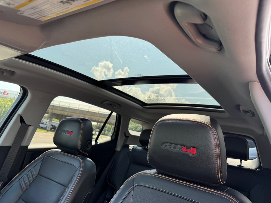 2023 GMC Terrain AT4 - Photo 9