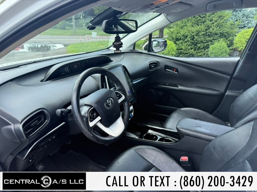 2017 Toyota Prius Prime Advanced - Photo 22