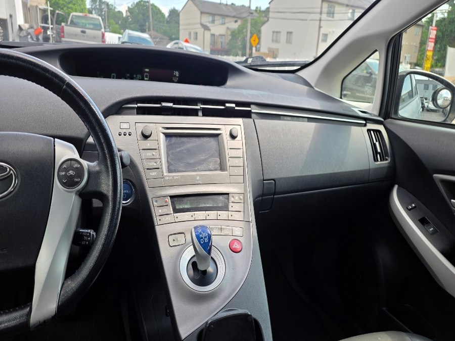 2013 Toyota Prius Three - Photo 7
