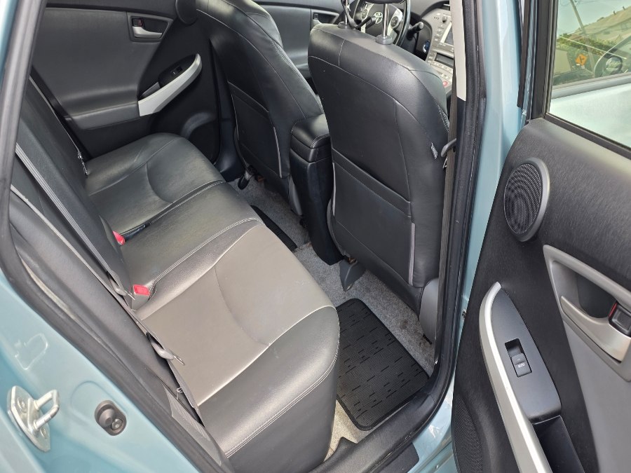 2013 Toyota Prius Three - Photo 11