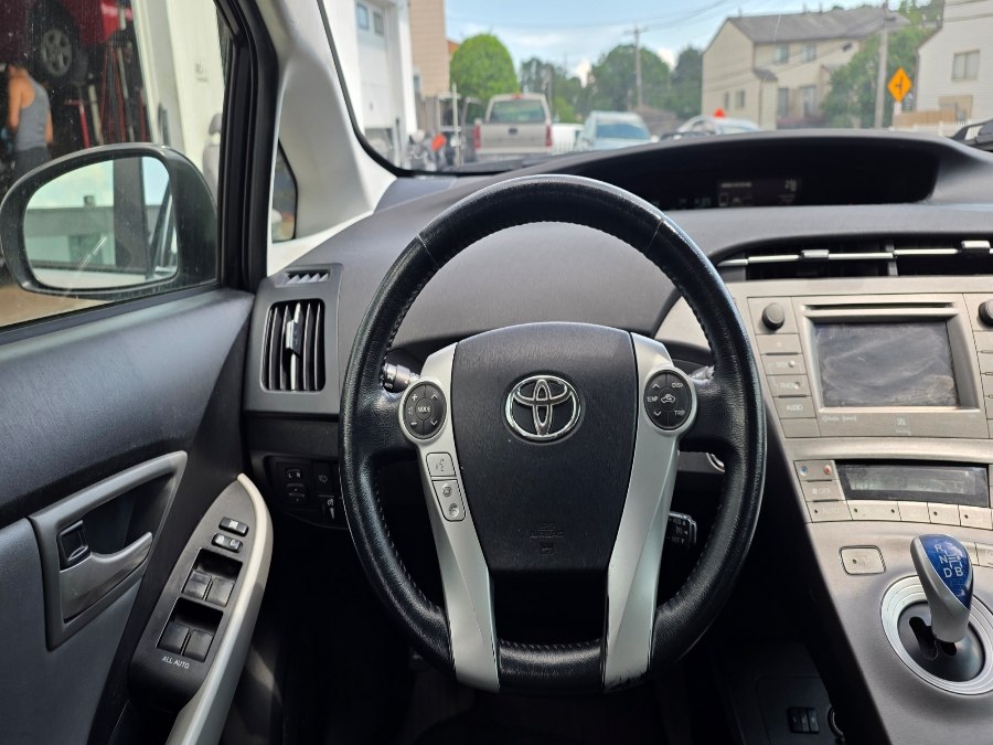 2013 Toyota Prius Three - Photo 6