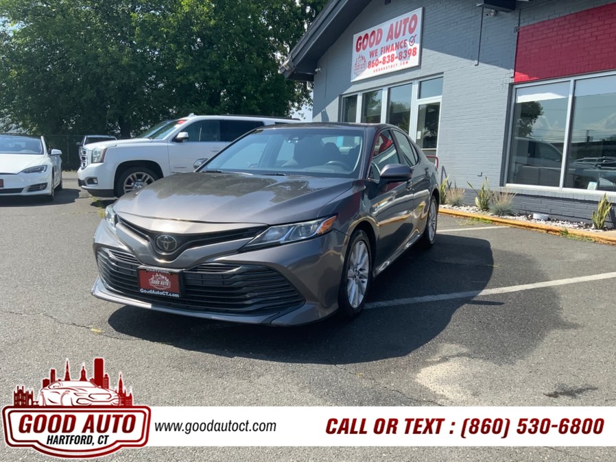 2019 Toyota Camry LE FWD photo
