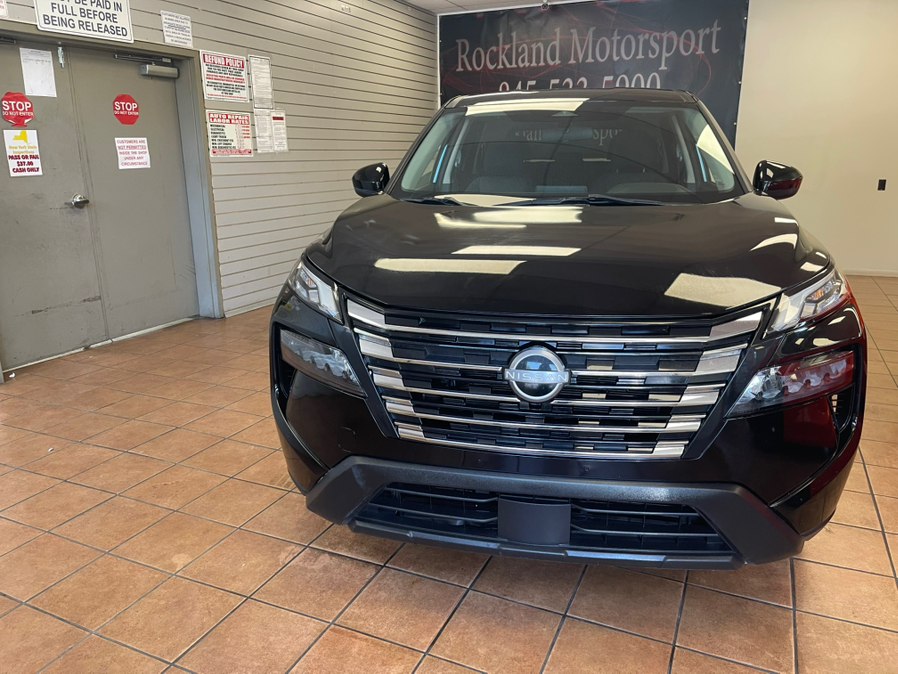 Used 2024 Nissan Rogue in Suffern, New York | Rockland Motor Sport. Suffern, New York