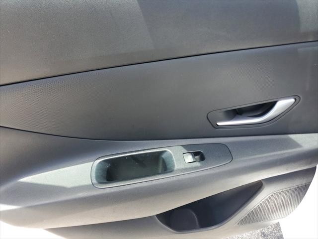 2021 Hyundai Elantra SEL - Photo 10