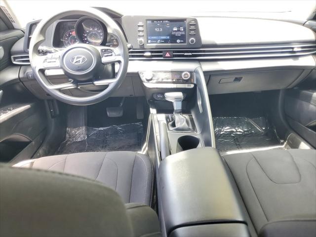 2021 Hyundai Elantra SEL - Photo 11