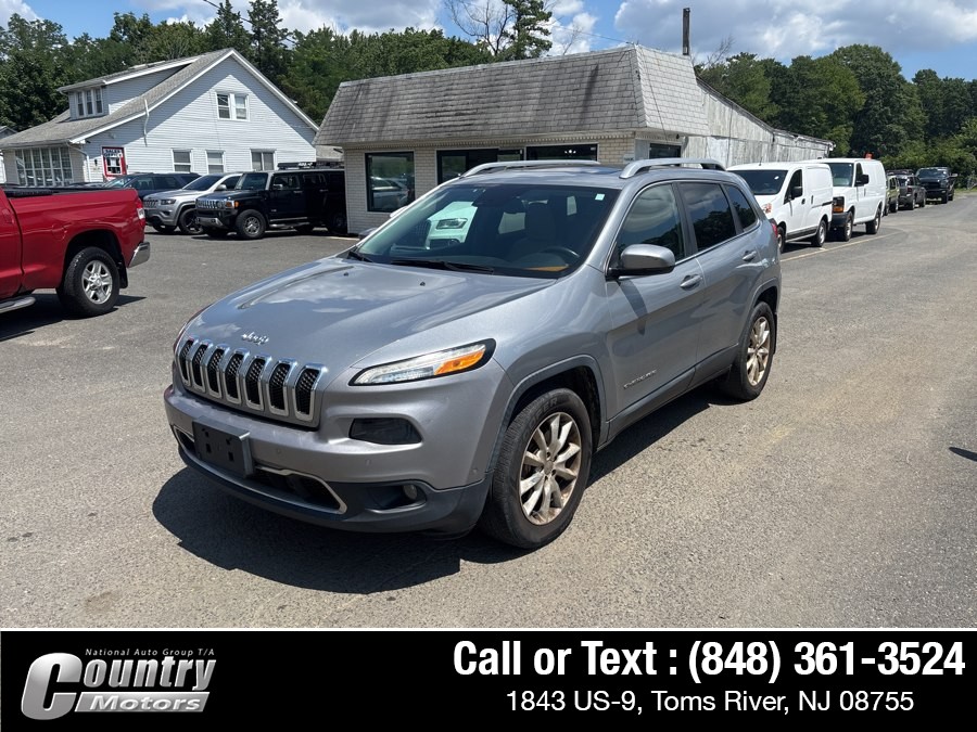 Used 2015 Jeep Cherokee in Toms River, New Jersey | Country Motors. Toms River, New Jersey