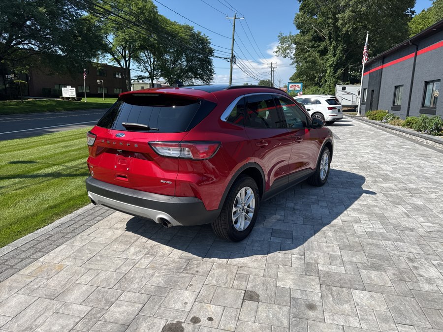 2020 Ford Escape SE - Photo 2