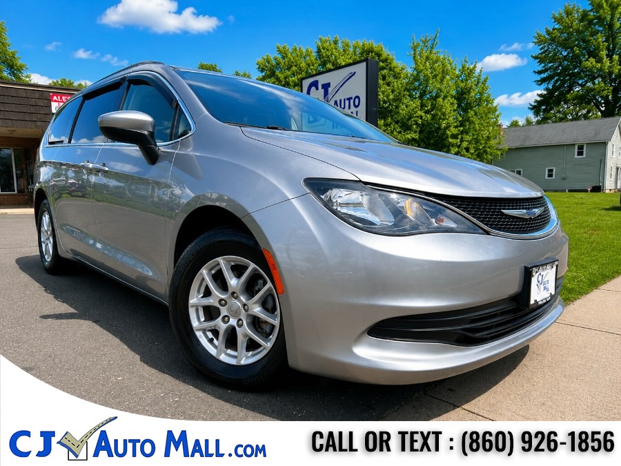 2020 Chrysler Voyager
