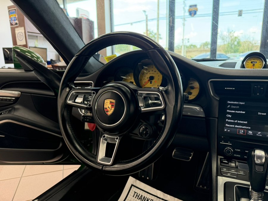 2017 Porsche 911 Turbo - Photo 29