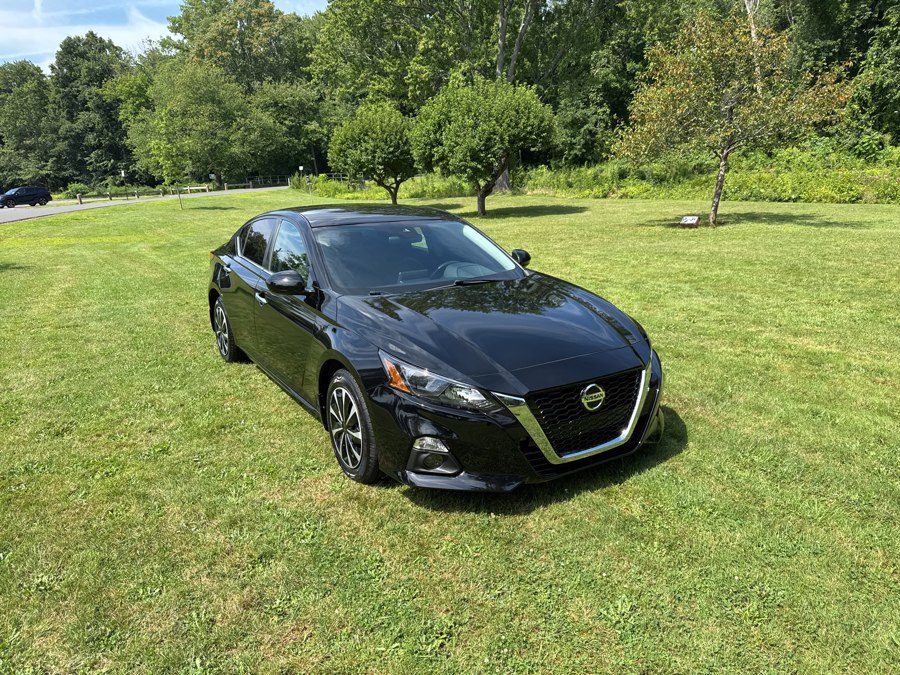 Used 2021 Nissan Altima in Plainville, Connecticut | Choice Group LLC Choice Motor Car. Plainville, Connecticut