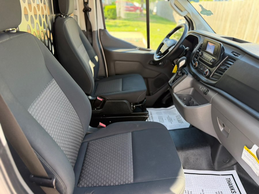 2025 Ford Transit Van Base - Photo 30