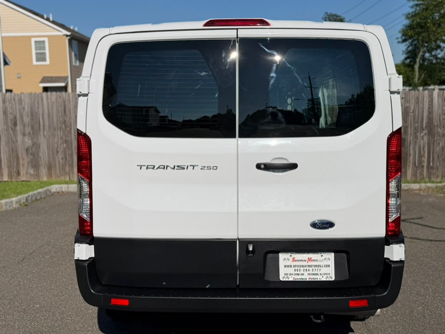 2025 Ford Transit Van Base - Photo 7