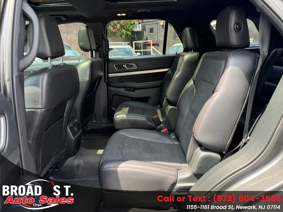 2019 Ford Explorer XLT - Photo 12