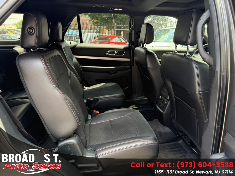 2019 Ford Explorer XLT - Photo 18