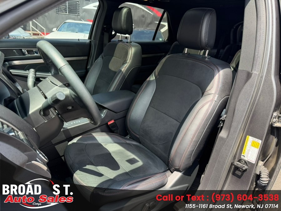 2019 Ford Explorer XLT - Photo 10