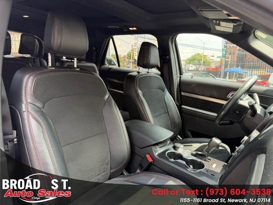 2019 Ford Explorer XLT - Photo 14