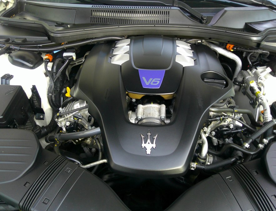 2022 Maserati Ghibli - $29,977