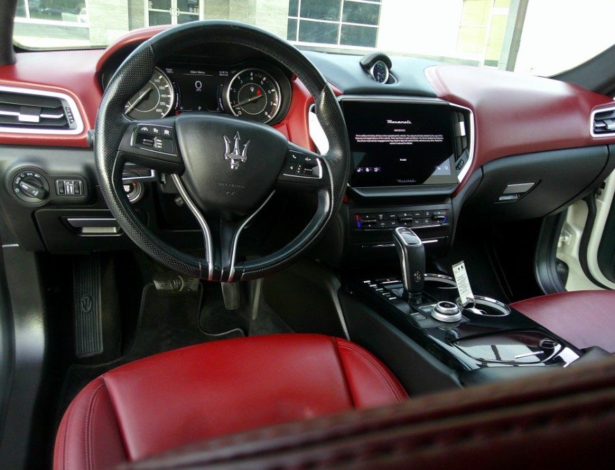 2022 Maserati Ghibli - $29,977