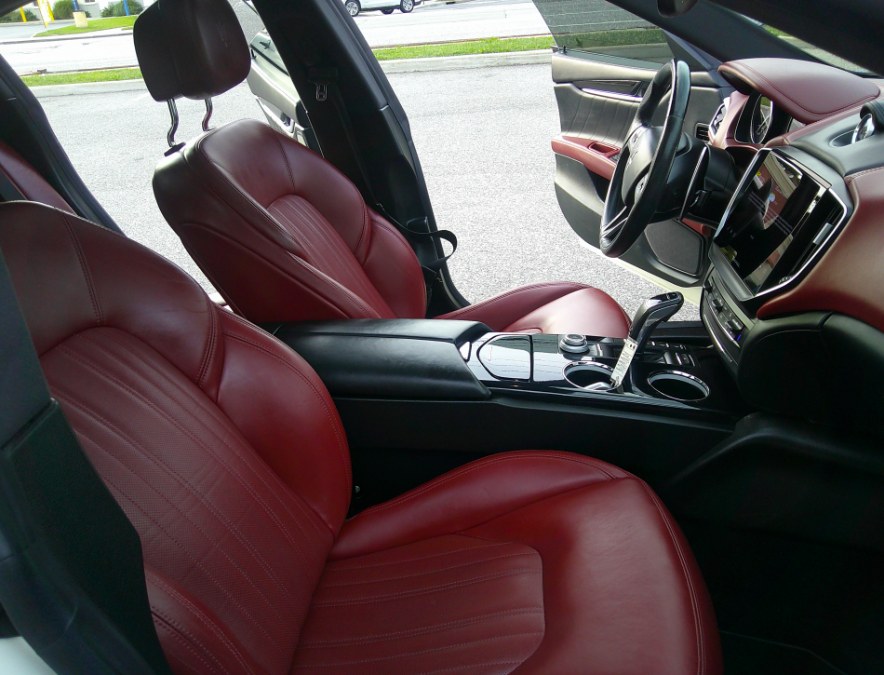 2022 Maserati Ghibli - $29,977