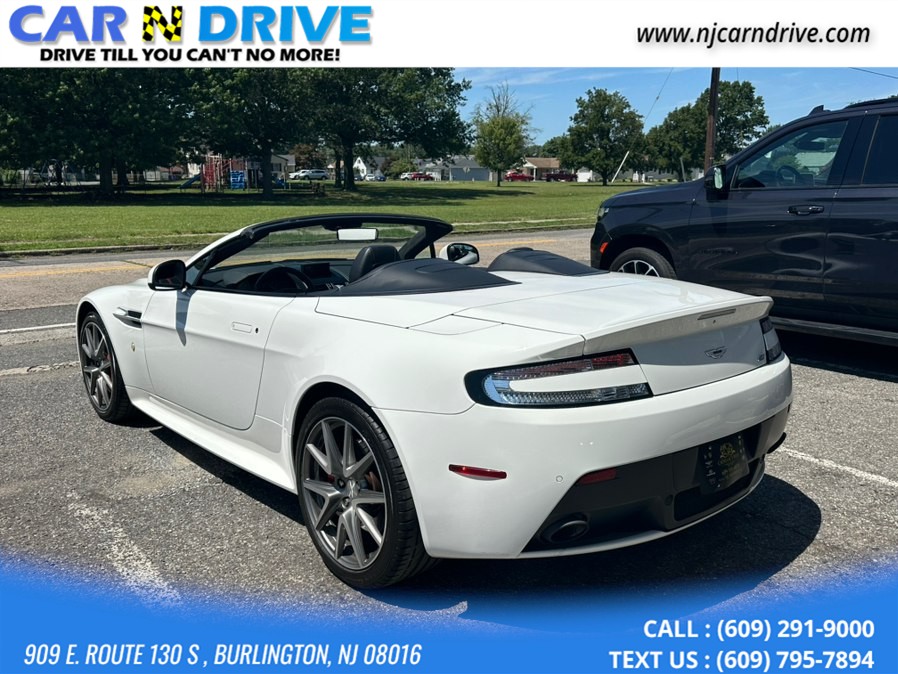 2015 Aston Martin V8 Vantage 11