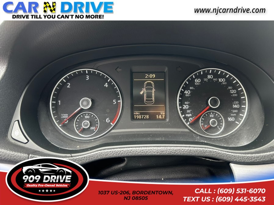 2012 Volkswagen Passat SE - Photo 17