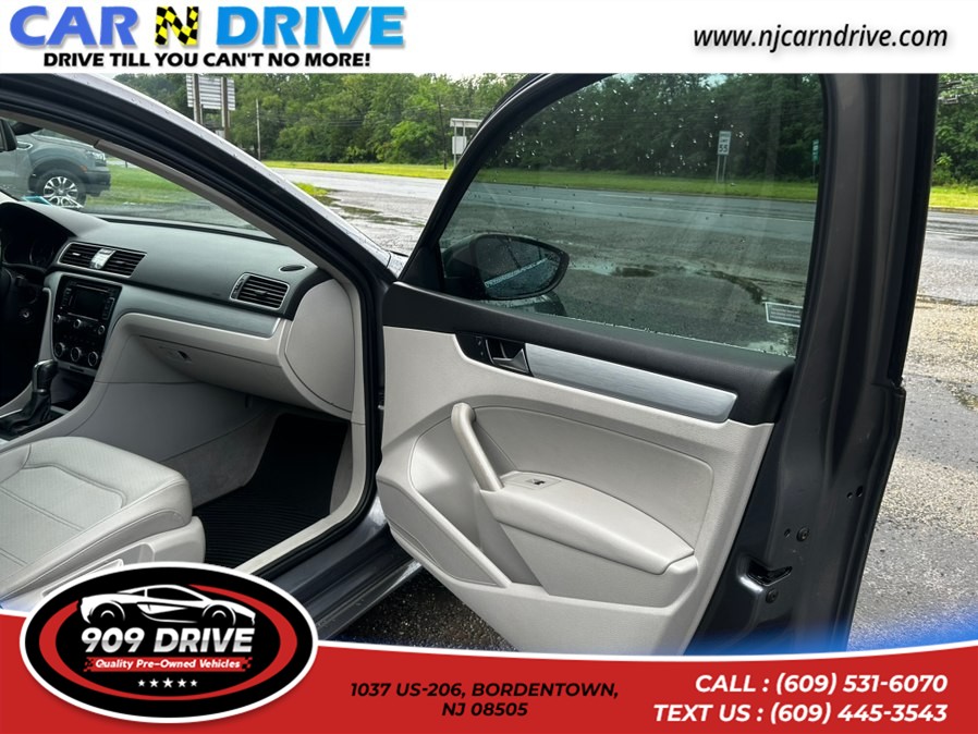2012 Volkswagen Passat SE - Photo 10