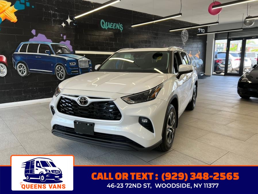 Used 2026 Toyota Highlander in Woodside, New York | Queens Vans LLC. Woodside, New York