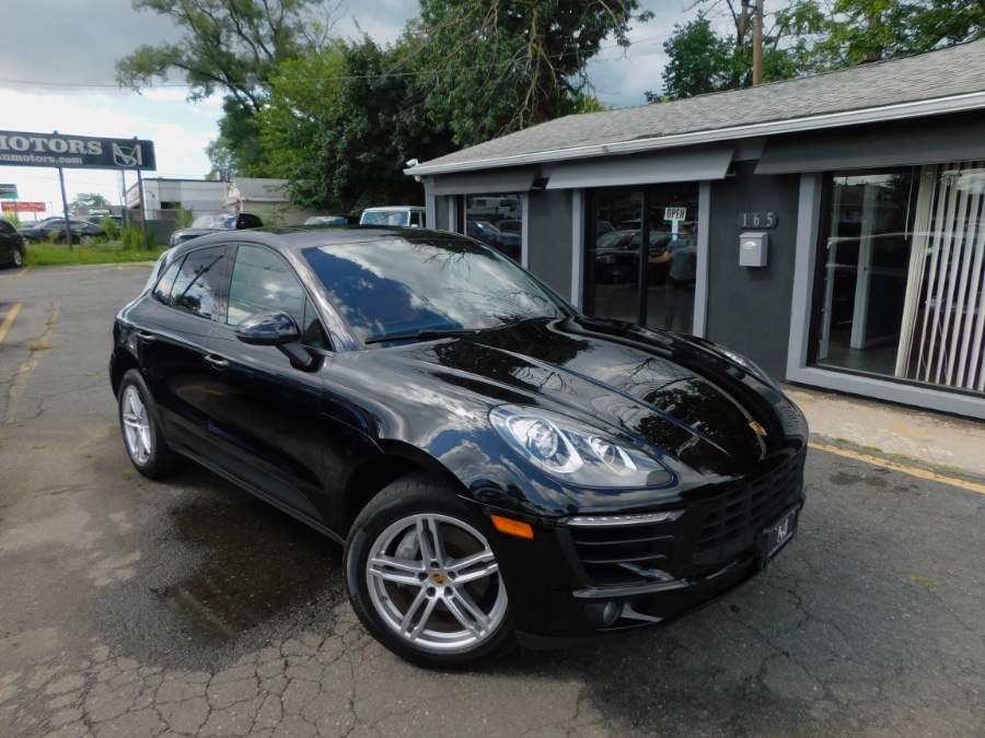 2018 Porsche Macan Macan