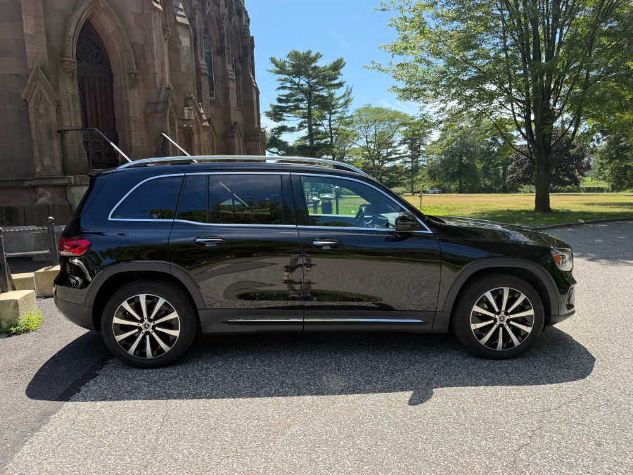 Mercedes-Benz GLB GLB 250 4MATIC SUV - Image 4