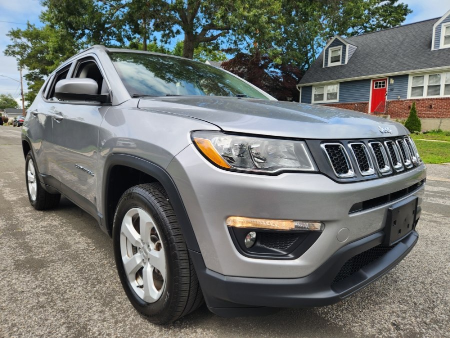 Used 2018 Jeep Compass in West Babylon, New York | SGM Auto Sales. West Babylon, New York