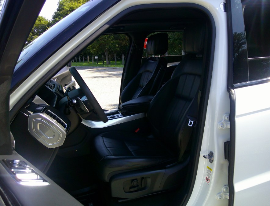 2019 Land Rover Range Rover Sport - $24,977