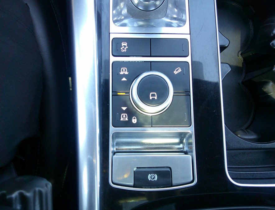 2019 Land Rover Range Rover Sport - $24,977